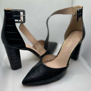 Black Snake Skin Heel